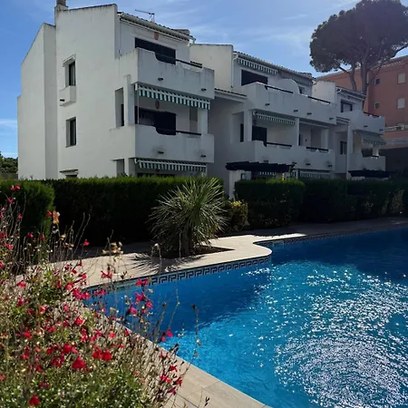 Apartment Renove Vue Piscine